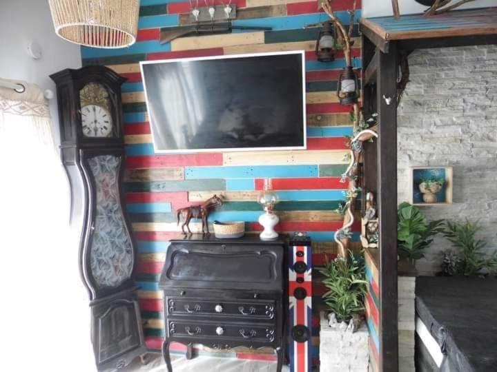 L'Histoire De L'Ouest , Jacuzzi Appartement Ντολ Εξωτερικό φωτογραφία